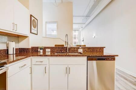 Cozysuites - 2Br With Direct Skybridge Access #1 Indianapolis Eksteriør billede