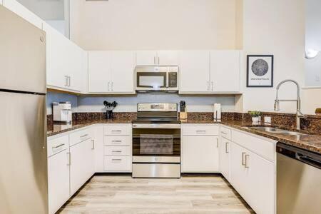 Cozysuites - 2Br With Direct Skybridge Access #1 Indianapolis Eksteriør billede